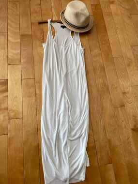 M-L. Cozy & So Soft Women's White Ribbed Midi Tank Dress